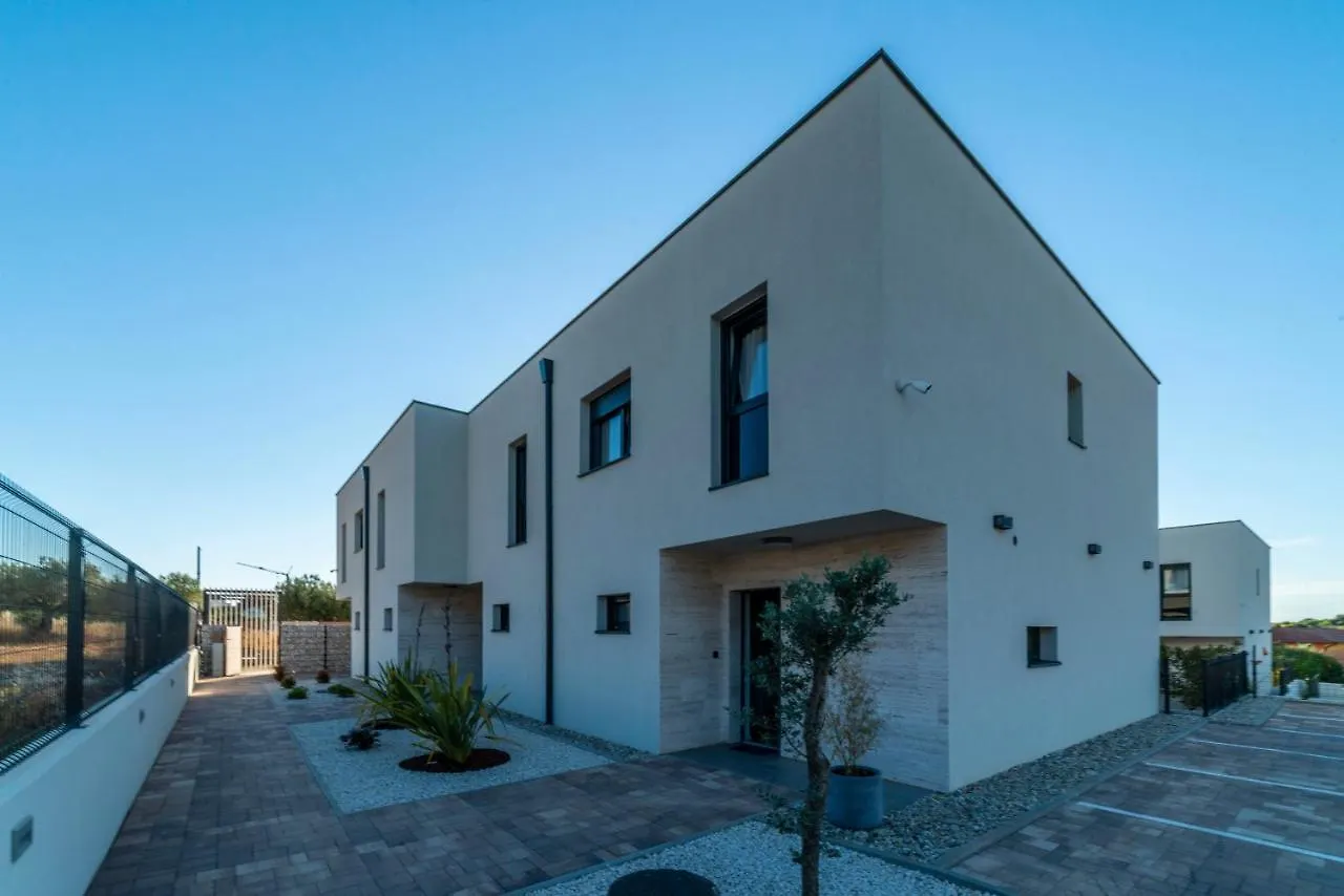 Pinna Residence - Vanga Пула 0*,