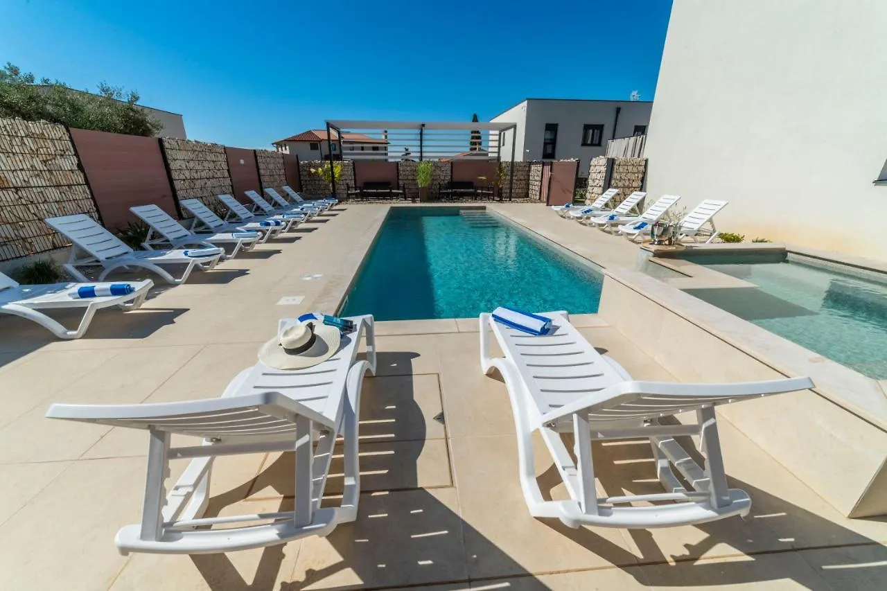 Апартаменты Pinna Residence - Vanga Пула